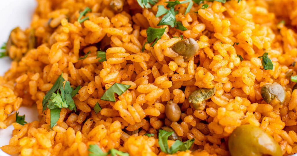 SPANISH RICE WITH PIGEON PEAS AND OLIVES