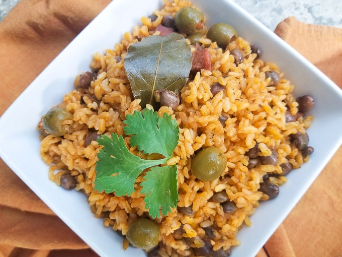 Spanish rice with pigeon peas and olives Recipe
